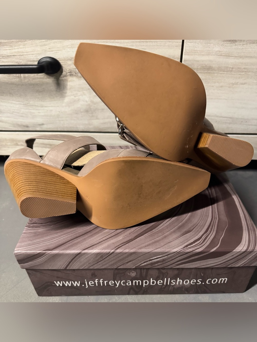 Jeffrey Campbell Taupe Strappy Buckle Wedge Sandals Size 8.5 - Picture 6 of 9